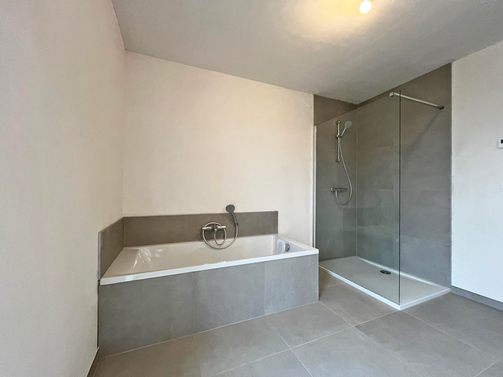 Bostoen Nieuwbouwwoning Tielt-Winge FruitHof Badkamer Instapklaar